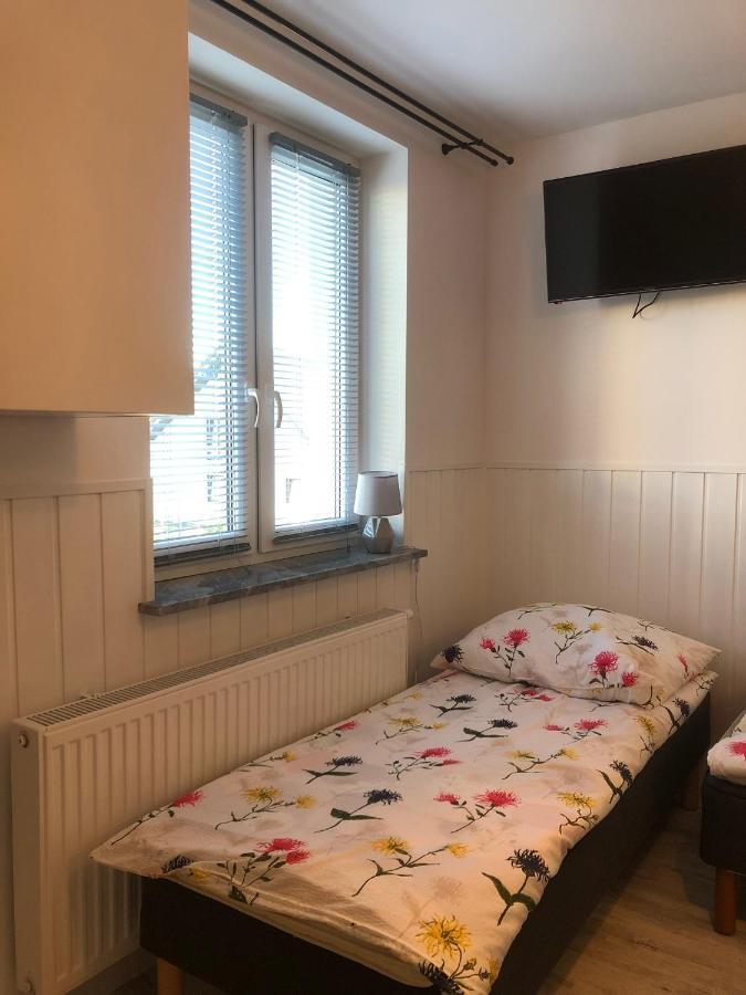 Pokoje Goscinne U Znajomej Ujście-Darłowskie Exterior foto